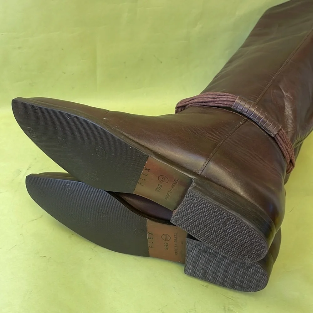Vintage dark brown Flex distressed leather pull on riding boots